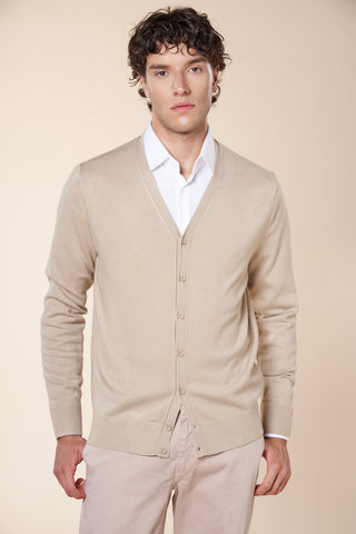 Cardigan Uomo con Scollo a V e Bottoni|Colore:Beige