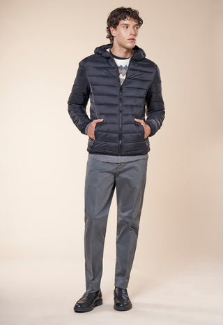 Piumino Uomo con Cappuccio e Tasche con Zip|Colore:Black