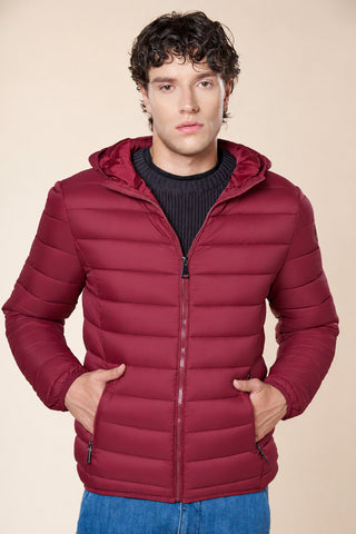 Piumino Uomo con Cappuccio e Tasche con Zip|Colore:Bordeaux