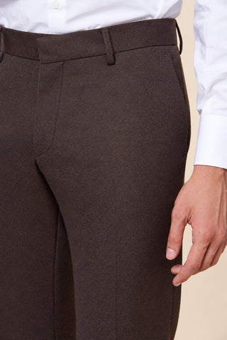 Pantaloni Uomo con Pinces e Risvolto al Fondo|Colore:Marrone