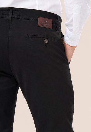 Pantalone Uomo Chino con Linea Affusolata|Colore:Nero