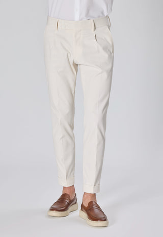 Pantalone Chino con Pinces